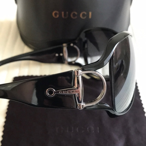 Gucci Accessories - Gucci Horsebit Oversized Sunglasses
